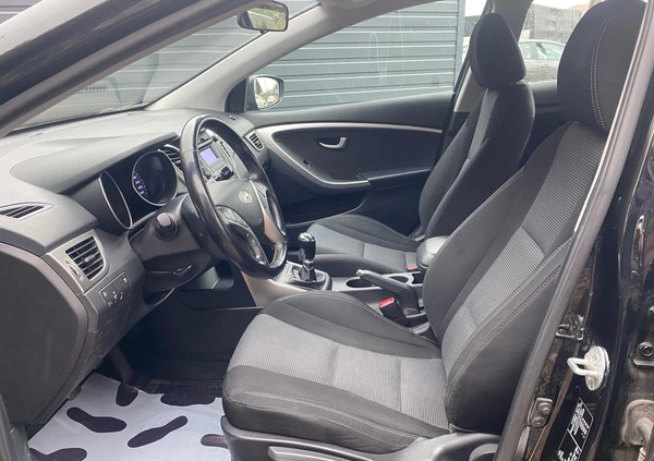 Hyundai I30 cena 33900 przebieg: 150000, rok produkcji 2013 z Radzymin małe 172